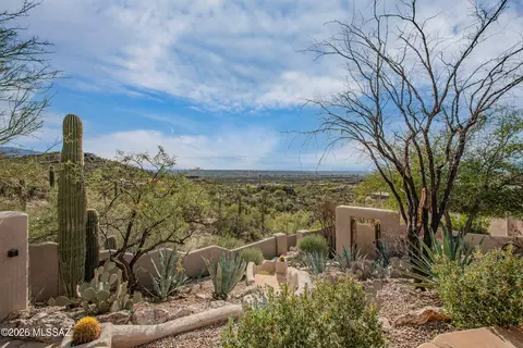 Exterior - 13630 E Sahuaro Sunset Rd, Tucson, AZ 85749 photo 17 of 19