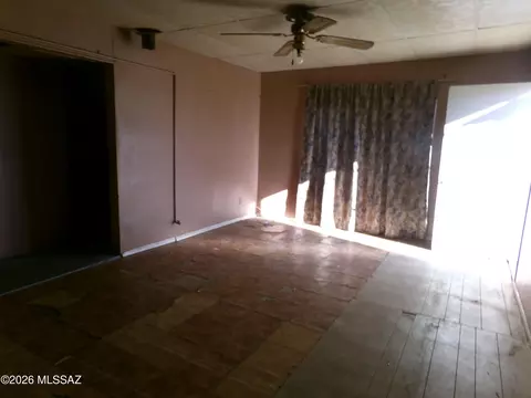 Living - 418 S Curtis Ave, Willcox, AZ 85643 photo 1 of 3