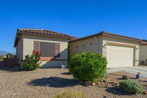 940 N Observation Trl, Green Valley, AZ 85614