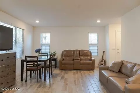 1121 E Ascent St, Tucson, AZ 85719 photo 9