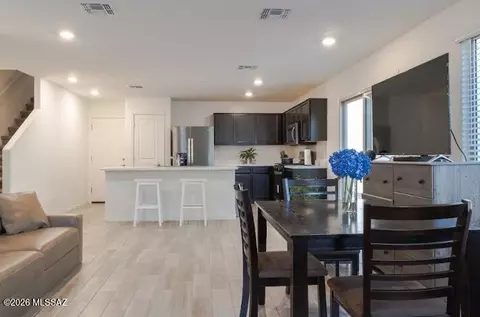 1121 E Ascent St, Tucson, AZ 85719 photo 8