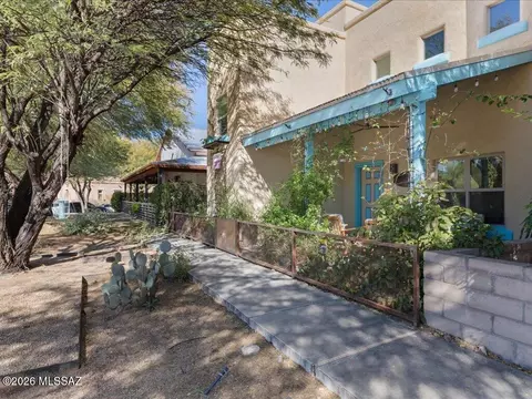 5331 S Civano Blvd, Tucson, AZ 85747