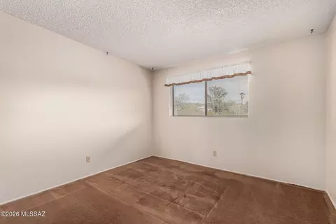 Bedroom - 9421 E Indio Pl, Tucson, AZ 85749 photo 3 of 4