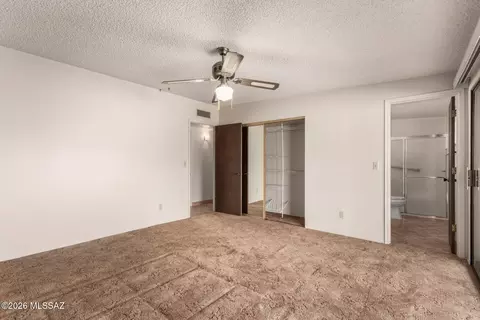 Bedroom - 9421 E Indio Pl, Tucson, AZ 85749 photo 2 of 4