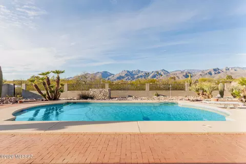 Exterior - 9421 E Indio Pl, Tucson, AZ 85749 photo 3 of 6