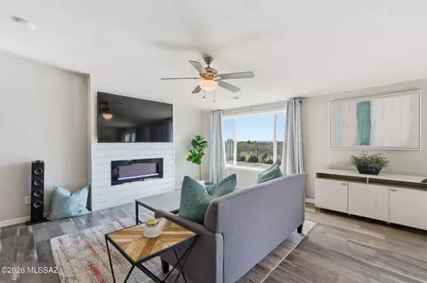 Living - 8932 E 39th St, Tucson, AZ 85730 photo 2 of 3
