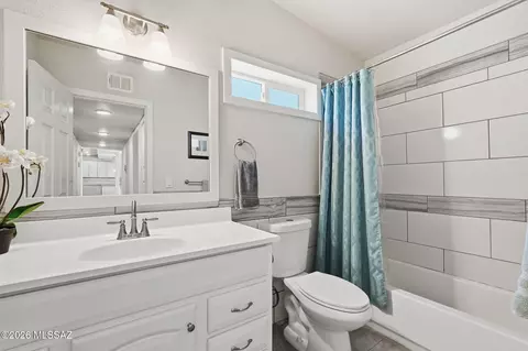 Bath - 8932 E 39th St, Tucson, AZ 85730 photo 3 of 3