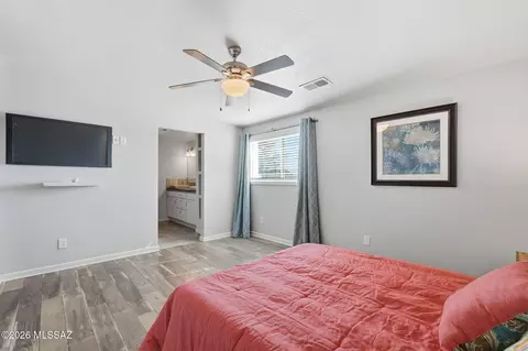 Bedroom - 8932 E 39th St, Tucson, AZ 85730 photo 3 of 5