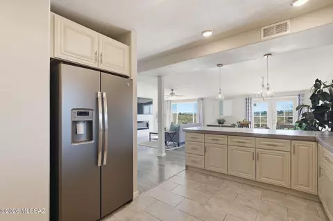 Kitchen - 8932 E 39th St, Tucson, AZ 85730 photo 2 of 4