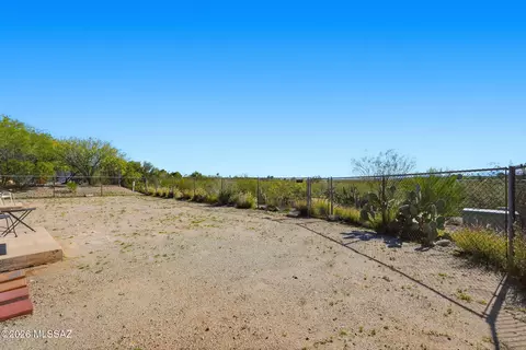 Exterior - 8932 E 39th St, Tucson, AZ 85730 photo 2 of 5