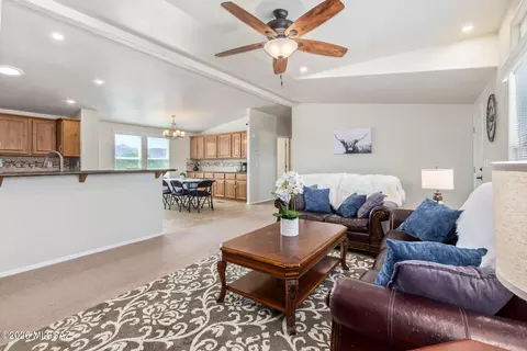2241 N Rivers Edge Rd, Benson, AZ 85602