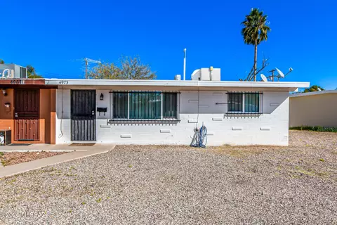 4973 S Highland Dr, Tucson, AZ 85706