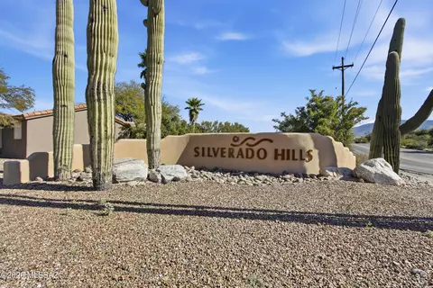 10627 E Northern Crest Dr, Tucson, AZ 85748