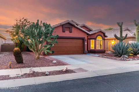 9049 N Palm Brook Dr, Tucson, AZ 85743