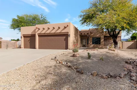 9389 S Avenida Mochuelo, Vail, AZ 85641