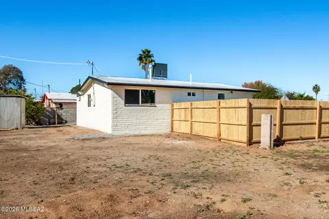 Exterior - 3770 E 27th St, Tucson, AZ 85713 photo 3 of 8