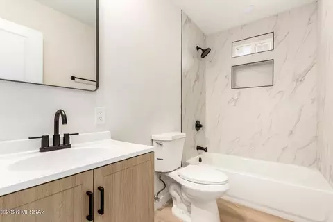 Bath - 3770 E 27th St, Tucson, AZ 85713 photo 1 of 2