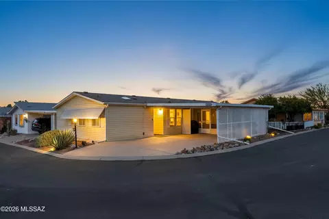 7630 W Edgestone St, Tucson, AZ 85735
