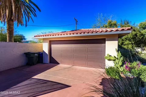 2205 E Hampton St, Tucson, AZ 85719 photo 33