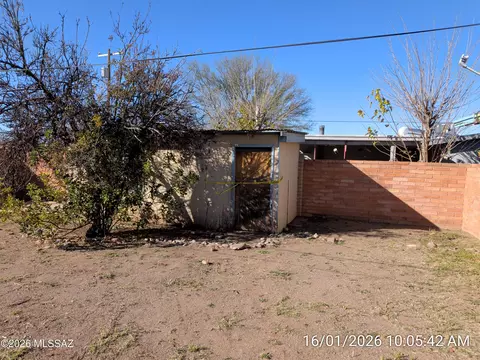 Exterior - 2601 E 7th St, Douglas, AZ 85607 photo 4 of 4