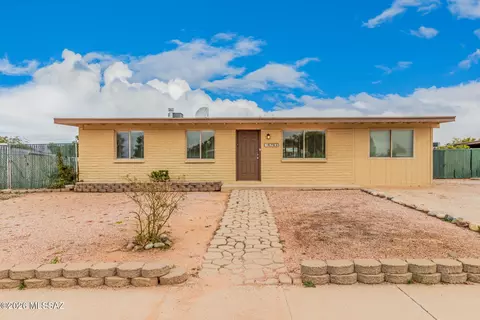 4751 S Primrose St, Tucson, AZ 85730