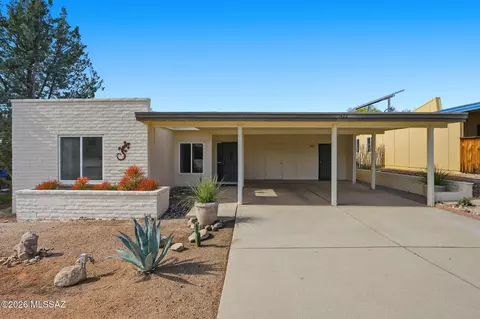 1422 S Desert Vista Dr, Tucson, AZ 85748