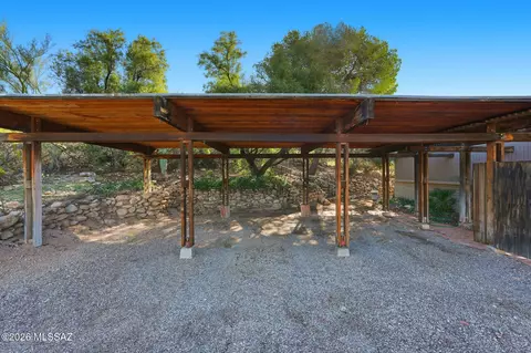 Exterior - 610 E Cambridge Dr, Tucson, AZ 85704 photo 16 of 17