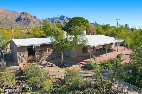 Exterior - 610 E Cambridge Dr, Tucson, AZ 85704 photo 7 of 17