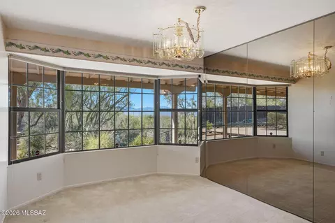 Dining - 610 E Cambridge Dr, Tucson, AZ 85704 photo 2 of 2