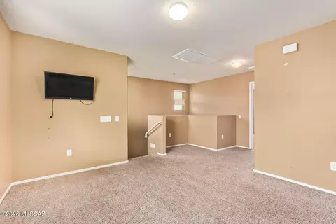 Living - 5753 S Ladyslipper Pl, Tucson, AZ 85747 photo 4 of 4