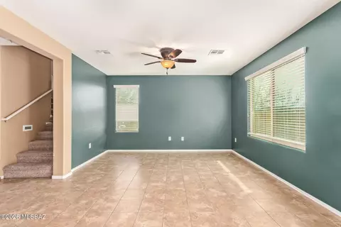 Living - 5753 S Ladyslipper Pl, Tucson, AZ 85747 photo 1 of 4