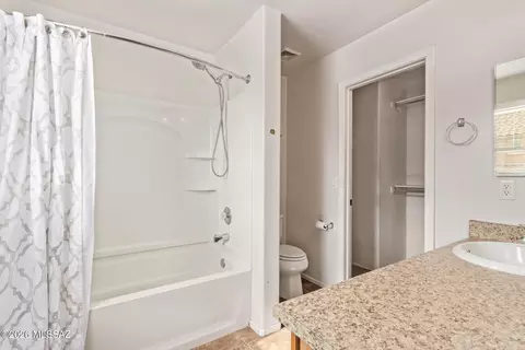 Bath - 5753 S Ladyslipper Pl, Tucson, AZ 85747 photo 2 of 4