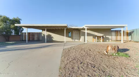 6950 N Comet Ct, Tucson, AZ 85741