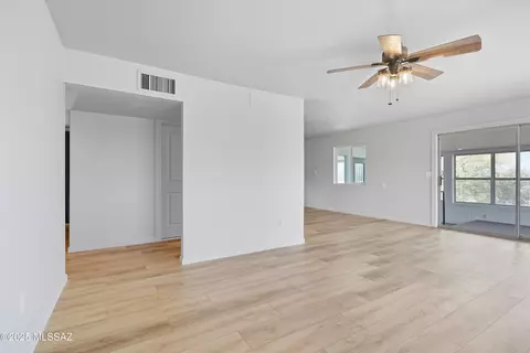 Living - 487 E Patrick Dr, Benson, AZ 85602 photo 3 of 5