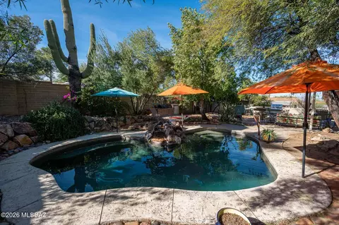 3010 W Glenn Point Ln, Tucson, AZ 85745
