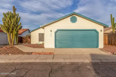 4730 N Laird Way, Tucson, AZ 85705