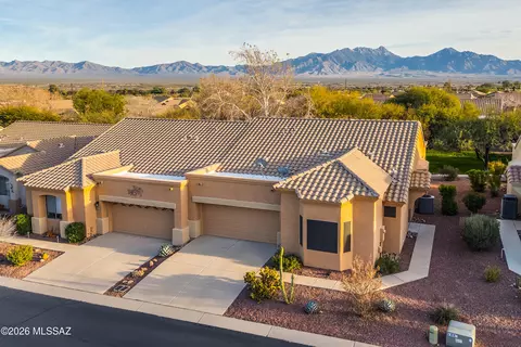 531 W Aspenwood St, Green Valley, AZ 85614