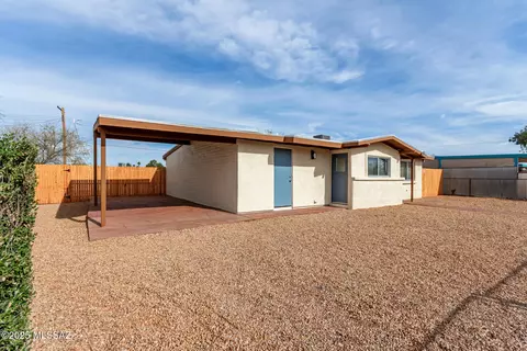 118 W Calle Margarita, Tucson, AZ 85706