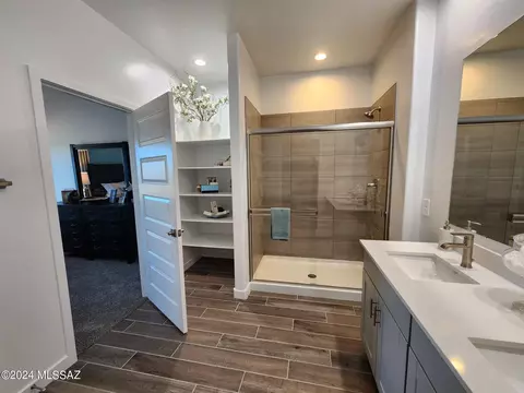 Bath - 14114 E Canidae Dr, Vail, AZ 85641 photo 3 of 3
