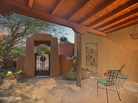 10553 E John Mcnair Pl, Tucson, AZ 85747 photo 2