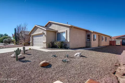 6109 N April Dr, Tucson, AZ 85741