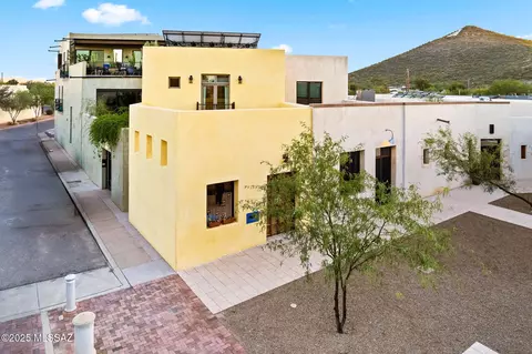 256 S Avenida Del Palo Fiero, Tucson, AZ 85745
