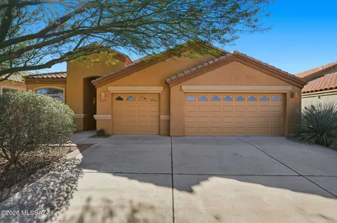 7830 E Treetop Rd, Tucson, AZ 85756