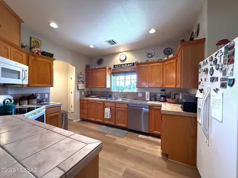 1278 E Va Estaca, Benson, AZ 85602 photo 4
