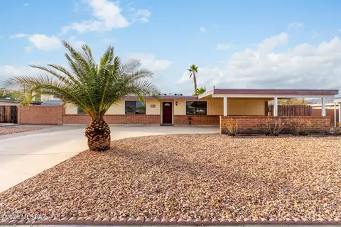 517 N Sarnoff Dr, Tucson, AZ 85710