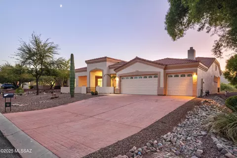 7817 N Via Laguna Niguel, Tucson, AZ 85743