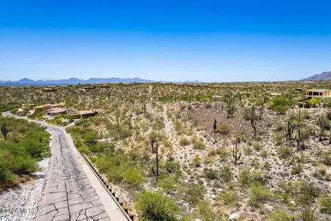 6897 E Snyder Rd, Tucson, AZ 85750