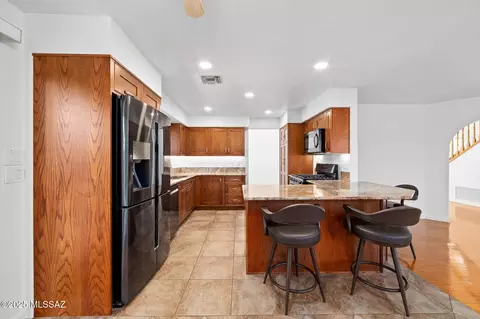 Kitchen - 8030 E Hampton Dr, Tucson, AZ 85715 photo 5 of 8