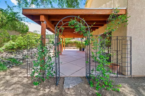 Exterior - 8030 E Hampton Dr, Tucson, AZ 85715 photo 3 of 8
