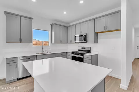 14108 E Canidae Dr, Vail, AZ 85641 photo 5